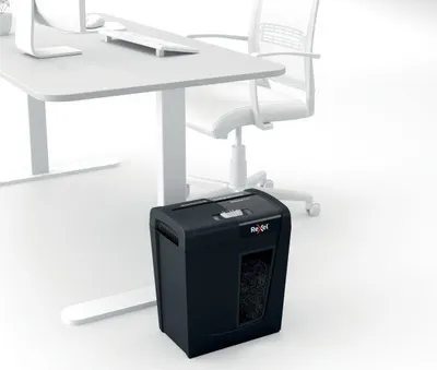 Grirëse letrash Rexel Secure X10, P-4, e zezë - 2