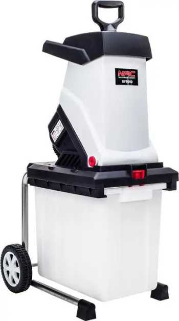 Grirës i degëve NAC Blade SHE250B-BOX-G