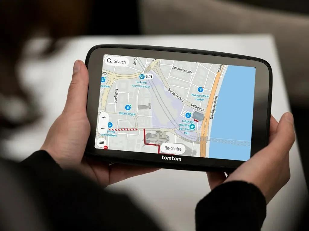 Navigacion TomTom GO, 32 GB, 7", i zi - 7