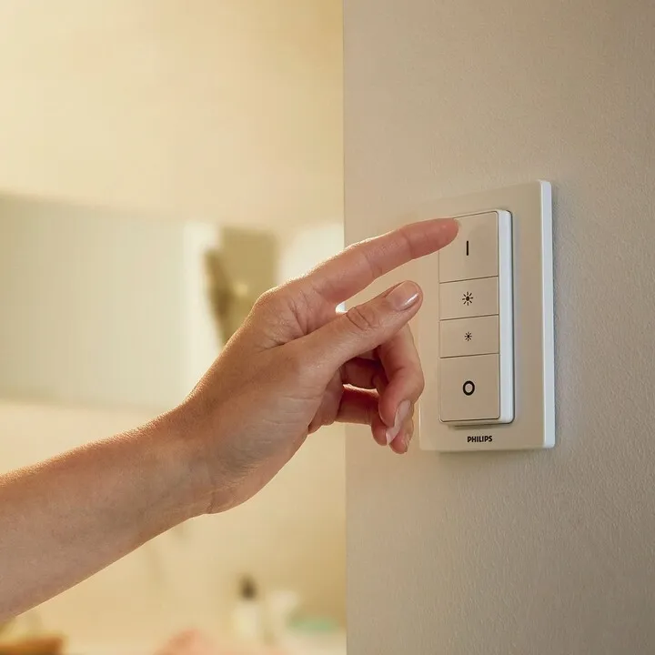 Dritë Philips Hue White Ambiance Buckram BT, me telekomandë, e zezë - 4