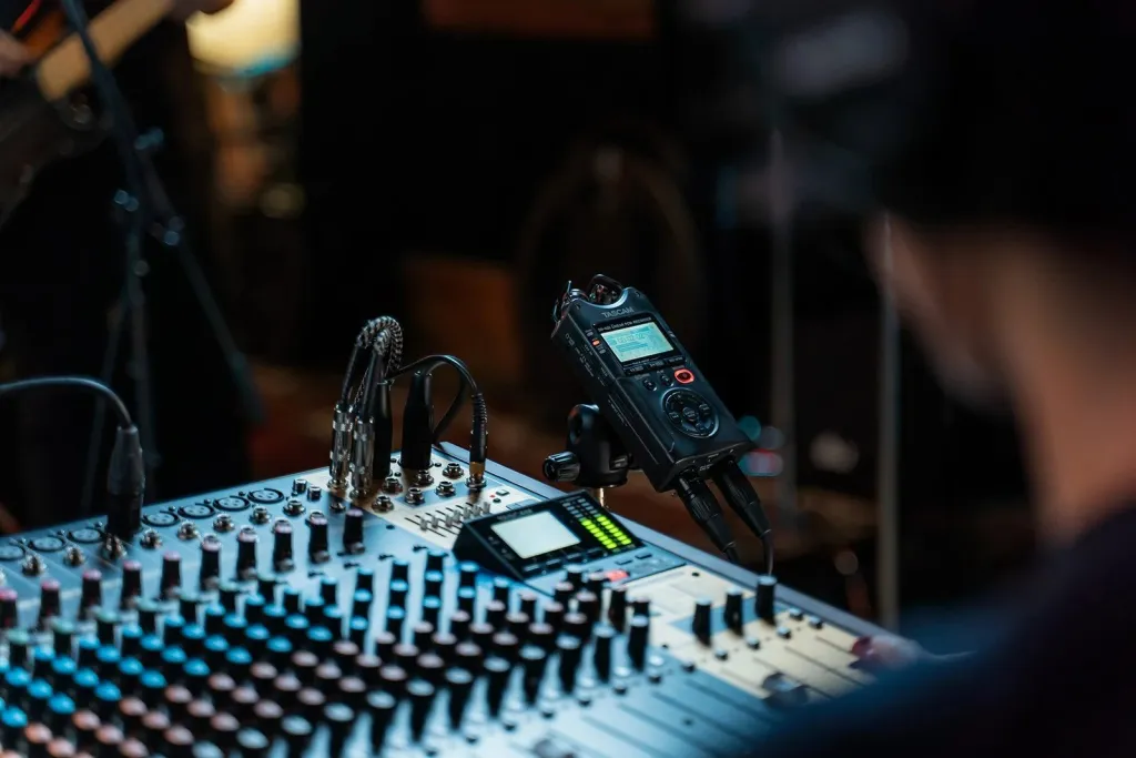 Diktafon Tascam DR-40X, me SD card, i zi - 5