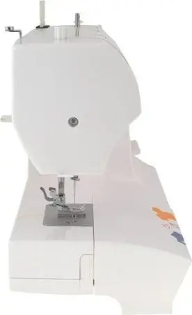Makine qepëse Łucznik Laura 555, mekanike, e bardhë