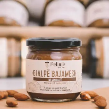 Gjalpë bajamesh me çokollatë Pelini's, 200g