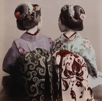 Japan On A Glass Plate - Christoph Ruys