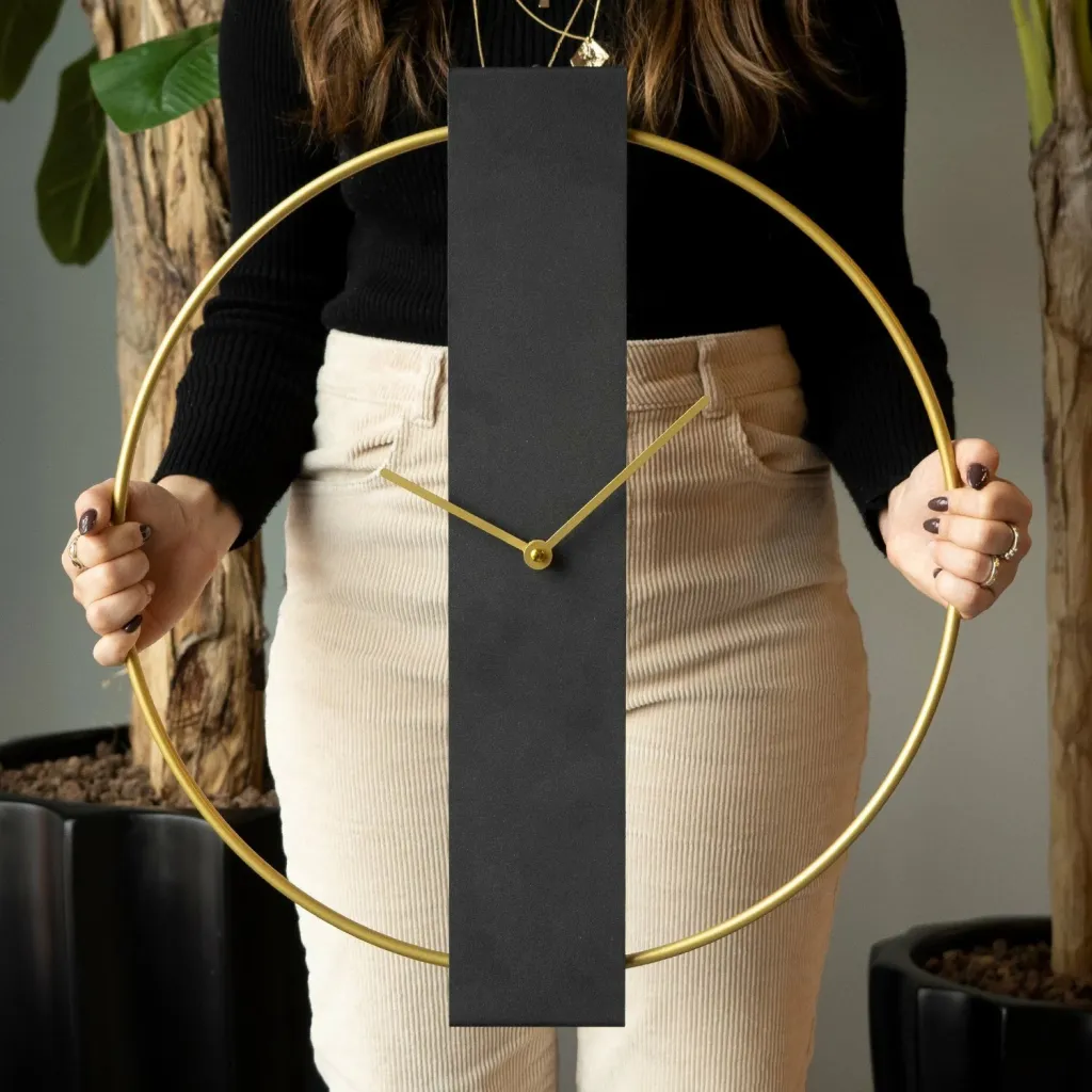 Orë muri dekorative prej metali, e zezë dhe ari, Wallity Future, APS119, 49x54cm - 2