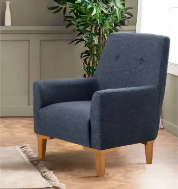 Karrige Wing Atelier del Sofa, ngjyrë blu e errët, këmbë druri Atlantic Pine