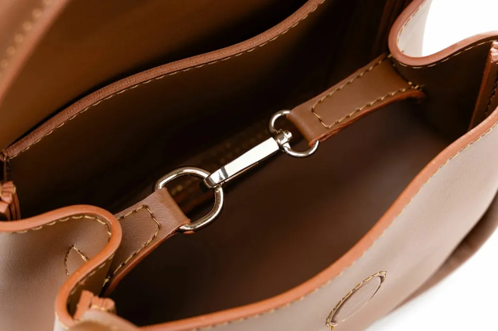 Çantë dore Vince Camuto, Como, ngjyrë kafe e hapur - 7