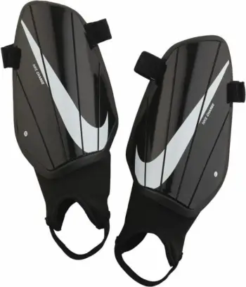 Mbrojtëse për këmbë Nike Charge për meshkuj, të zeza