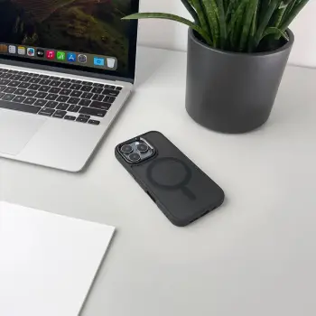 Mbështjellës Hurtel Fashion Case MagSafe për iPhone 17 Pro Max, i zi