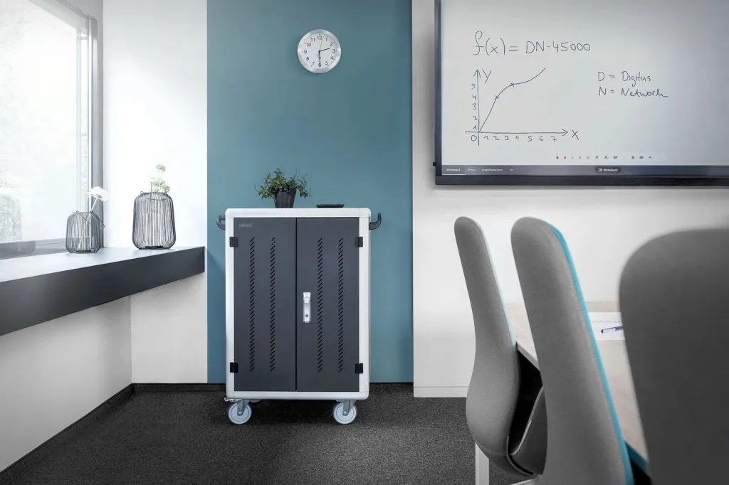 Kasë karikimi portabile Digitus, për 30 laptopë/tableta deri 15.6 inç, UV-C, e zezë - 3