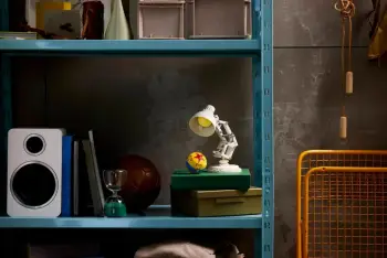 Set LEGO IDEAS Disney Pixar Luxo Jr., 21357, 635 pjesë