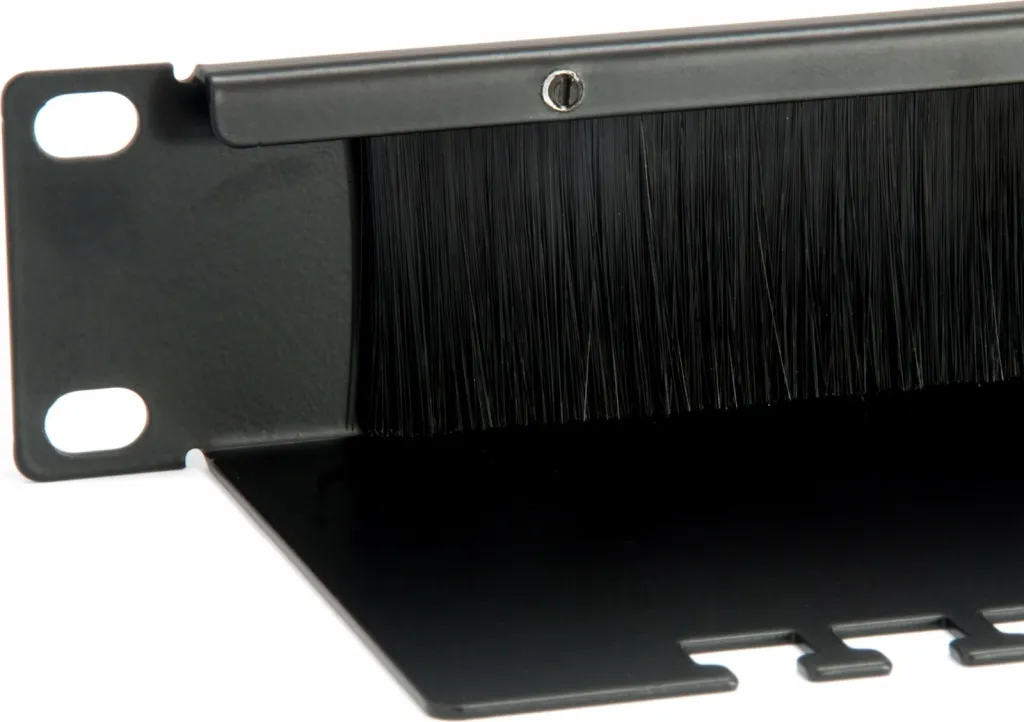 Panel brush Equip 1U 19 inch, i zi - 5