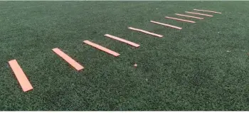 Shenjues për fushë Yakimasport, të bardha