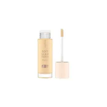 Catrice Soft Glam Filter Fluid 010