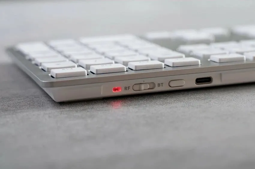 Tastierë Cherry KW 9100 SLIM për Mac, Wired & Wireless, USB + Bluetooth, QWERTZ, Argjendtë - 3