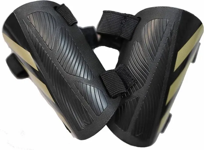 Mbrojtëse për futboll adidas, të zeza - 1