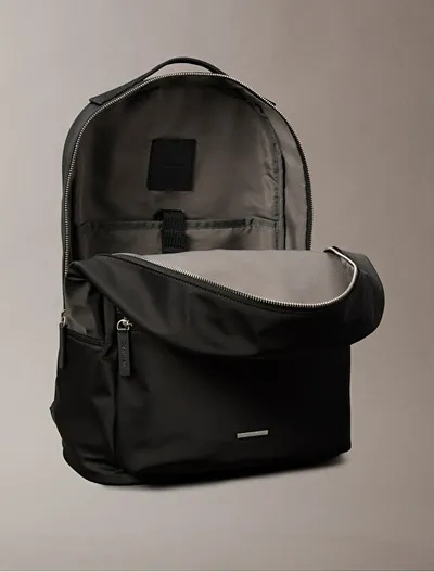 Çantë shpine CALVIN KLEIN UNI për meshkuj, e zezë - 3