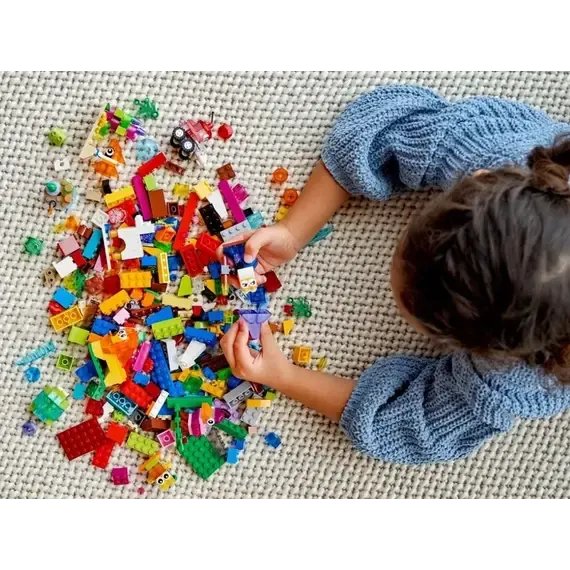 Lodër lego® Classic Creative Transparent Bricks - 6