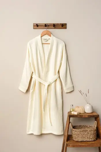 Rrobdeshamë uniseks Mijölnir, kimono, ngjyrë ecru