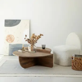 Set tavolinash kafeje Hanah Home, dru podium, ngjyrë arre