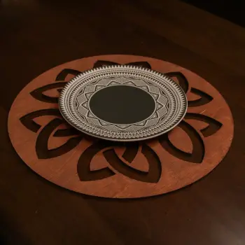 Set nënshtruesish tavoline prej druri (4 copë), Hermia, Lugh - ngjyrë trëndafili