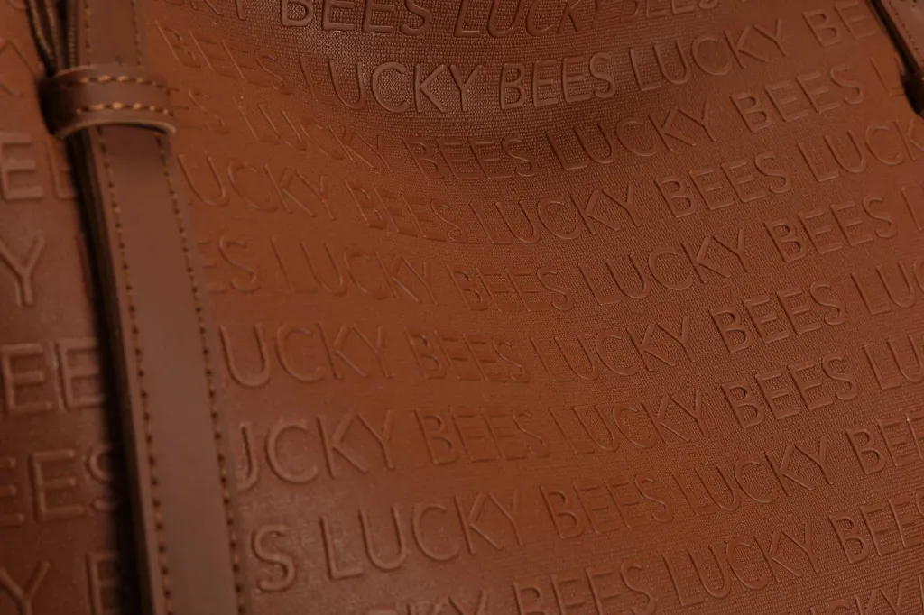 Çantë tote Lucky Bees, ngjyrë tan, 1275 - 6