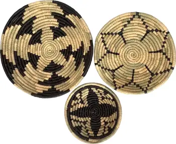 Set dekorativ për mur JABBAR, 3 copë, 56x56x9 cm, kashtë deti, natyrale/zezë
