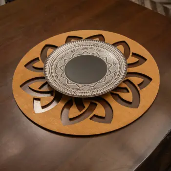 Set nënshtruesish tavoline prej druri, 6 copë, ngjyrë arre, Hermia, Lugh