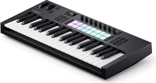 MIDI tastierë novation Launchkey 37 MK4, 37 taste, e bardhë - 3