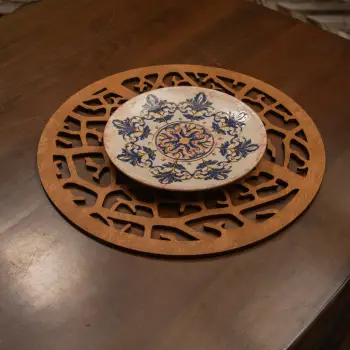 Set nënshtruesish tavoline prej druri, 6 copë, ngjyrë arre, Hermia