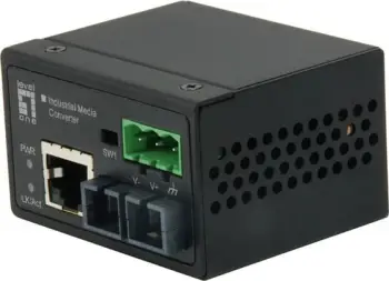 Konverter industrial LevelOne RJ45 në SC, Fast Ethernet, fibra një-modesh, 30km, -40°C deri 75°C, 100 Mbit/s, i zi