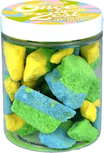 Bombë për banjë Bomb Cosmetics Once Upon a Zest Bath Rocks 250g