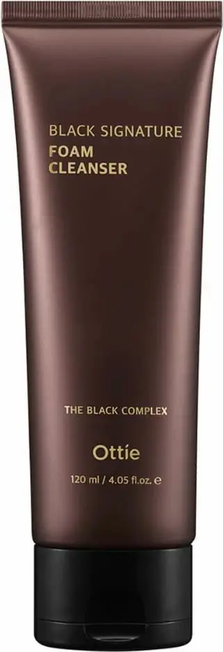 Shkumë pastruese fytyre për femra Ottie Black Signature, 120ml