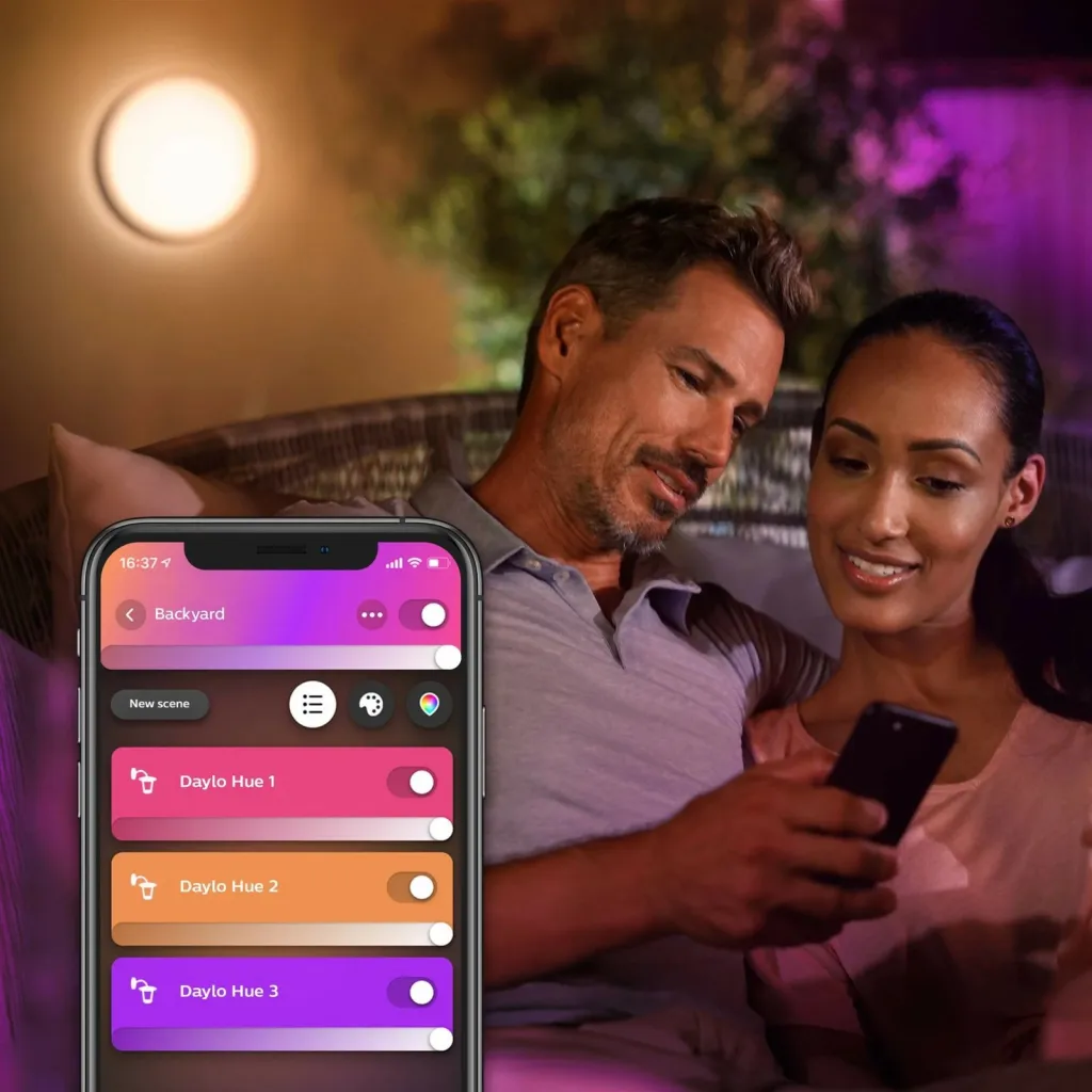 Lampë muri Philips Hue Daylo, smart, IP44, e zezë - 9