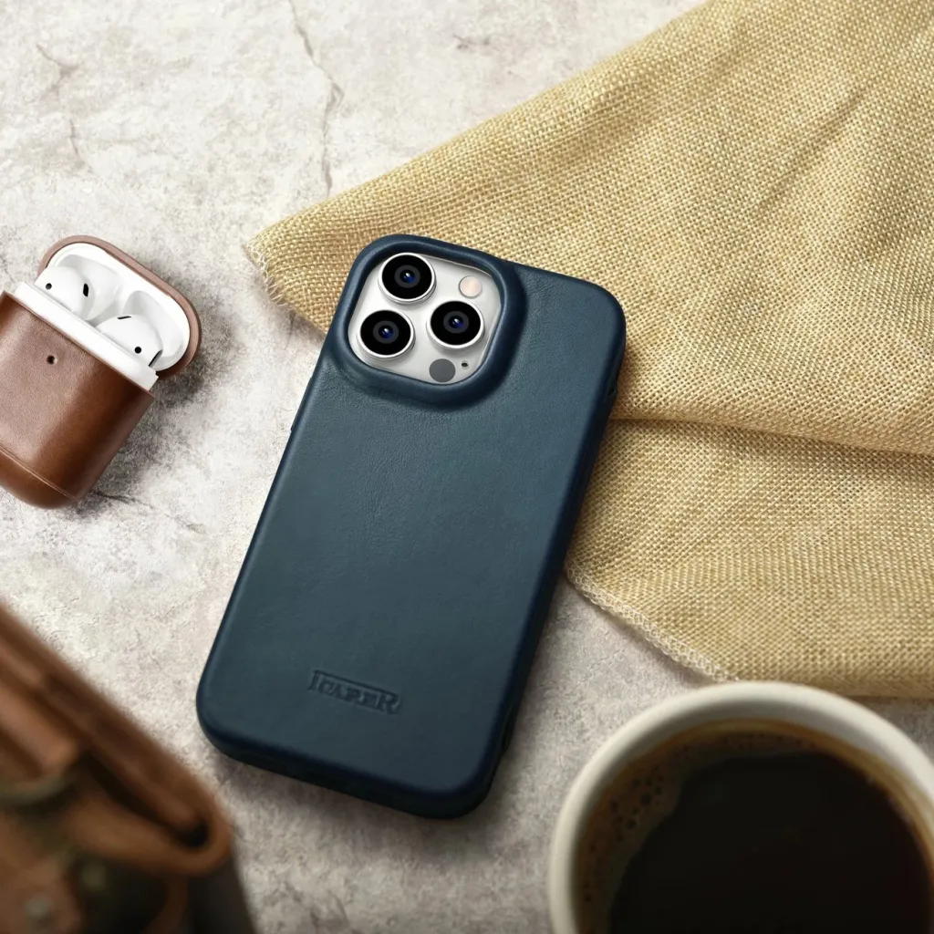 Mbështjellës iCarer Oil Wax Premium Leather Folio për iPhone 14 Pro Max, MagSafe, Kaltër - 24