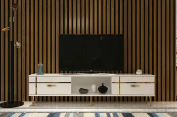 Komodë TV Skye Decor, ngjyrë e bardhë, detaje të arta