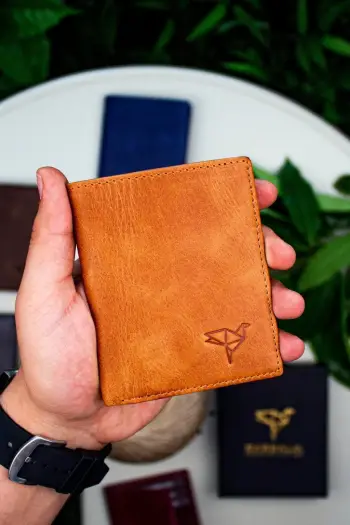 Mbajtës kartelash lëkure, ngjyrë tan, Zoozie Bags, Utah