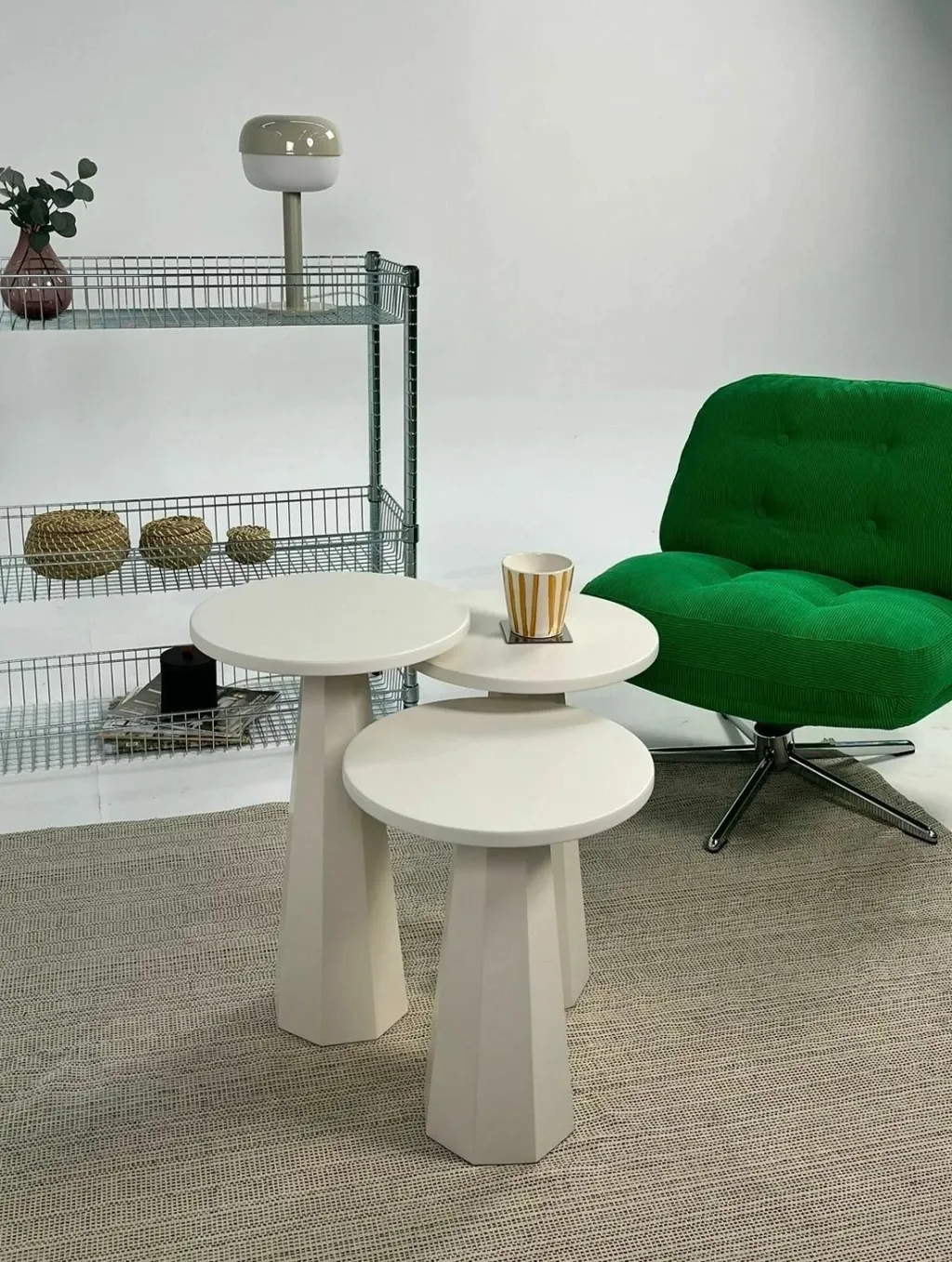 Set tavolinash anësore Skye Decor, Lilyum (57 + 52 + 47), krem - 2
