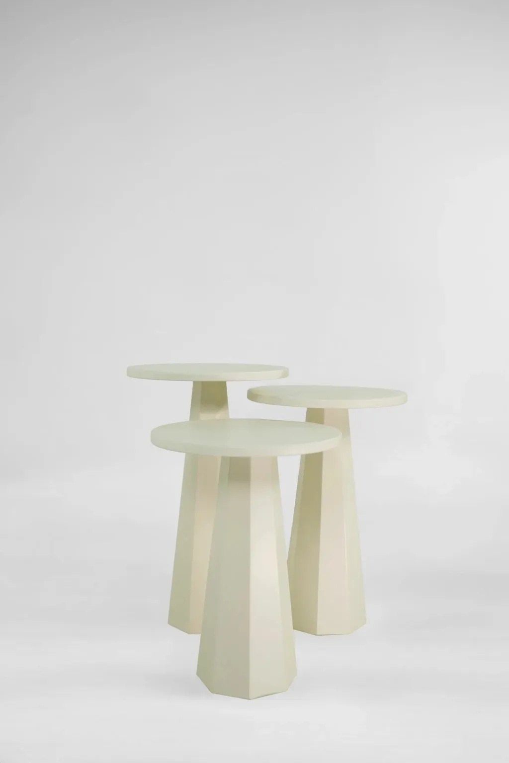 Set tavolinash anësore Skye Decor, Lilyum (57 + 52 + 47), krem - 5