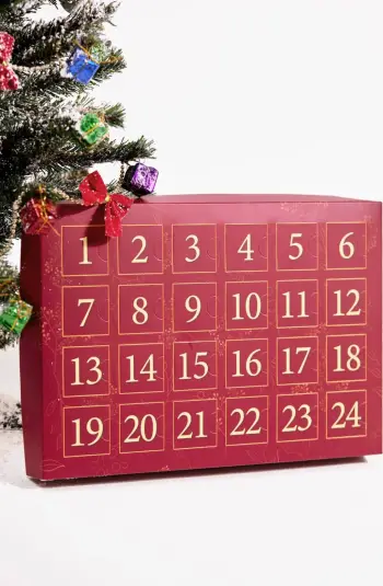 Kalendar advenit Elika Silver, përzierje bizhuterish, ngjyrë argjendi dhe ari