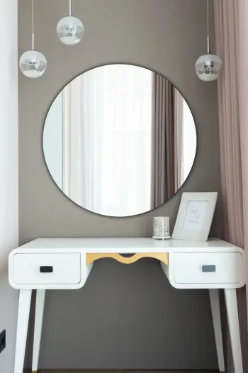 Pasqyrë e rrumbullakët, ngjyrë argjendi, Skye Decor, diametër 60 cm