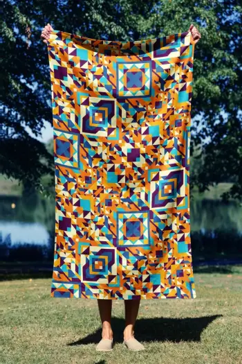 Peshqir plazhi Mijolnir, shumëngjyrësh, 70x130cm