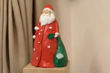 Objekt dekorativ Santa Claus, ngjyrë e kuqe, CY0650