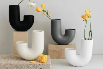 Set vazo moderne prej qeramike, 4 copë, ngjyrë e zezë, e bardhë, gri, krem, Evila Originals, CY0090