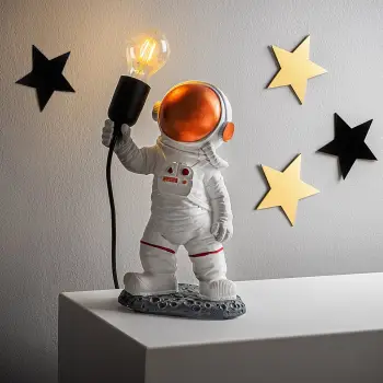 Llambë tavoline astronaut, shumëngjyrëshe, Opviq