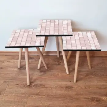 Set tavolinash ndihmëse, 3 copë, ngjyrë rozë dhe e bardhë, Skye Decor, 3Shp316