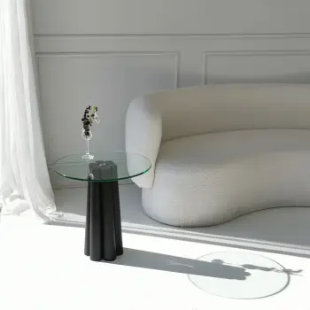 Tavolinë kafeje Thales, xham transparent, këmbë të zeza, Skye Decor