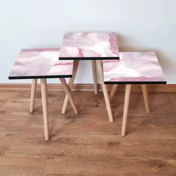 Set tavolinash ndihmëse të vendosshme, 3 copë, ngjyrë rozë, e bardhë dhe ari, Skye Decor, 3Shp383