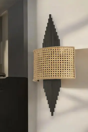 Llambë muri Opviq, Aslı - 8761-3P, metal dhe pëlhurë, e zezë dhe bezhë