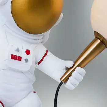 Llambë muri Opviq, astronaut, e bardhë, L1133